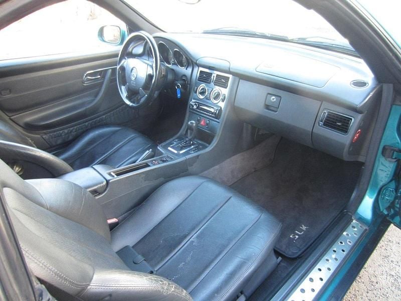 Begagnad Mercedes SLK230 193 HK (141 kW) 2000 Grön Cab