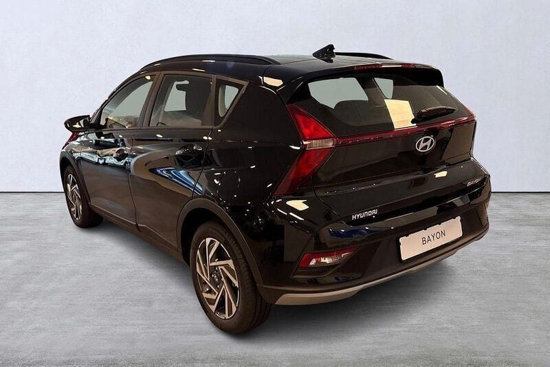 Begagnad Hyundai Bayon Essential 79 HK (58 kW) 2024 Svart SUV