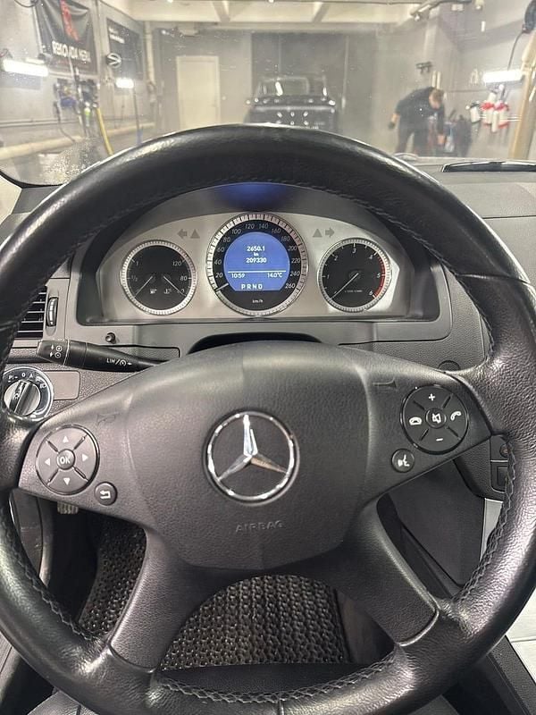 Begagnad Mercedes C320 224 HK (164 kW) 2009