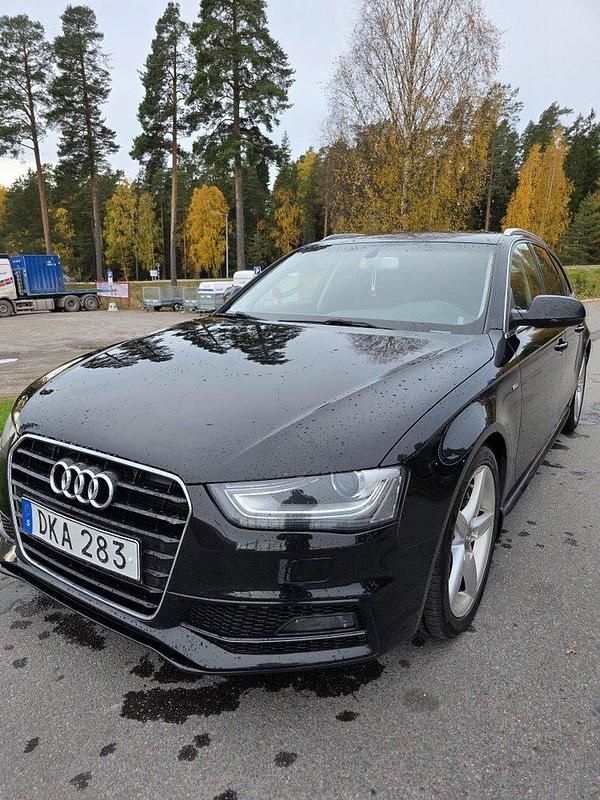 Svart Begagnad 2015 Audi A4 Sport Kombi | 82 000 kr (Marknadspris) - Bild 1/4