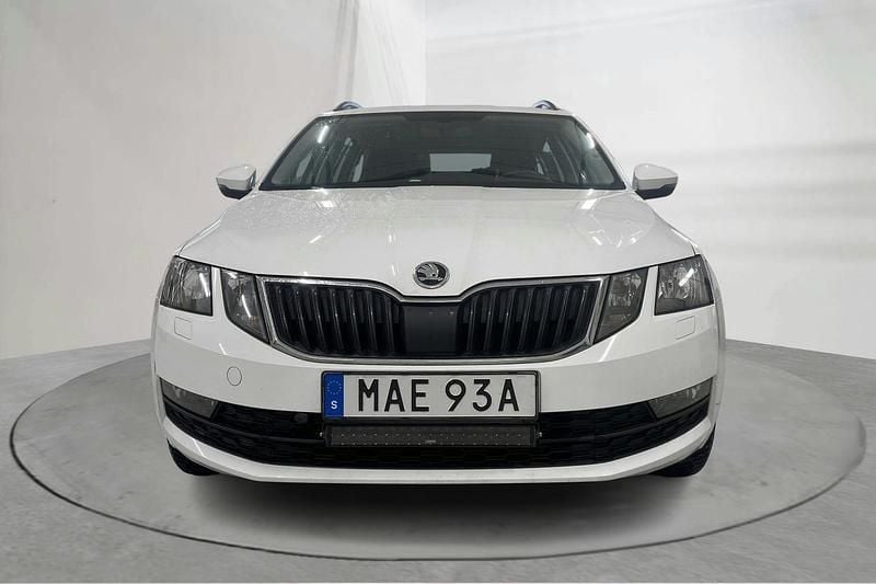 Begagnad Skoda Octavia 150 HK (110 kW) 2019 Vit Kombi