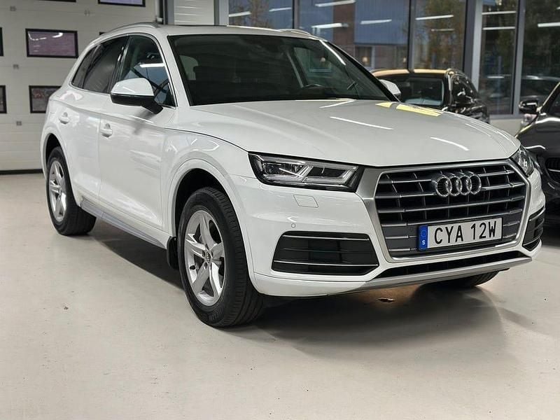 Vit Begagnad 2020 Audi Q5 SUV | 319 900 kr (Bra pris) - Bild 1/4