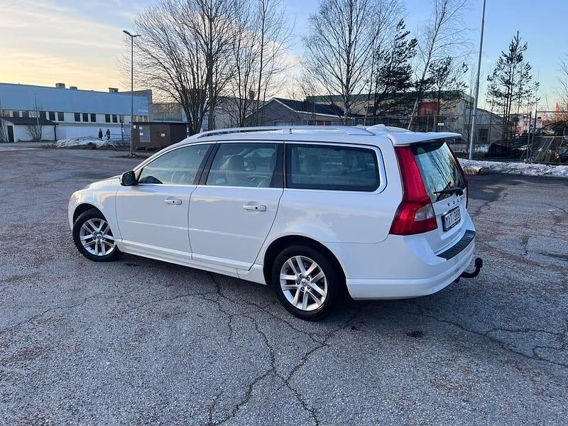 Begagnad Volvo V70 163 HK (119 kW) 2012 Kombi