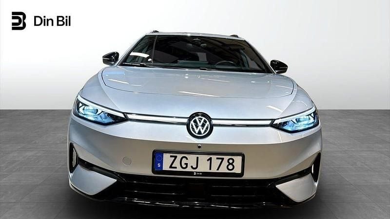 Begagnad VW ID.7 Pro 210 kW (286 HK) 2024 Silver Kombi