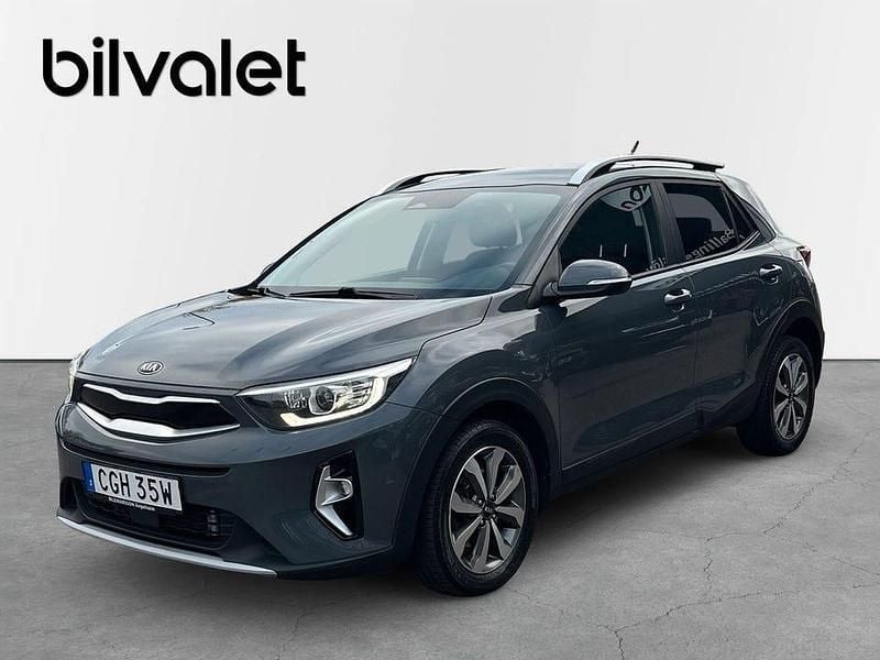 Grå Begagnad 2020 Kia Stonic Advance SUV | 169 900 kr (Marknadspris) - Bild 1/4