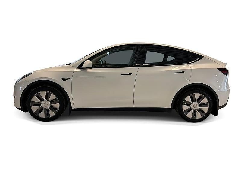 Begagnad Tesla Model Y Standard Range 250 kW (340 HK) 2024 Vit SUV