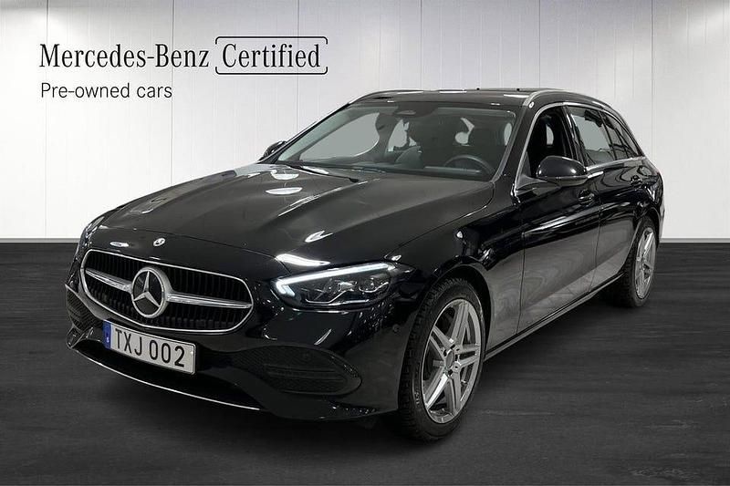 Svart Begagnad 2023 Mercedes C300 Avantgarde Kombi | 369 900 kr - Bild 1/4