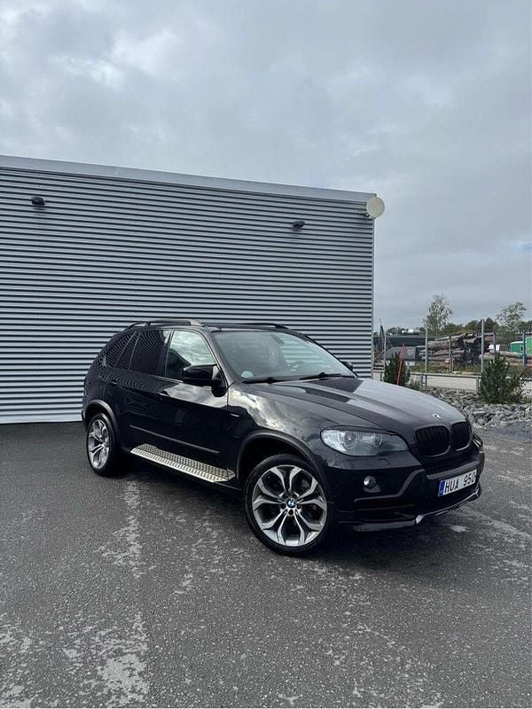 Svart Begagnad 2009 BMW X5 Sport Line SUV | 110 000 kr (Bra pris) - Bild 1/4