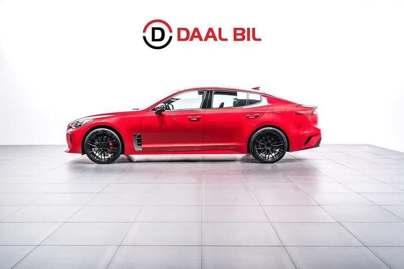 Röd Begagnad 2018 Kia Stinger 3 Halvkombi | 314 700 kr (Superpris) - Bild 1/4