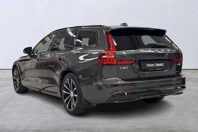 Begagnad Volvo V60 Plus 355 HK (261 kW) 2025 Grå Kombi