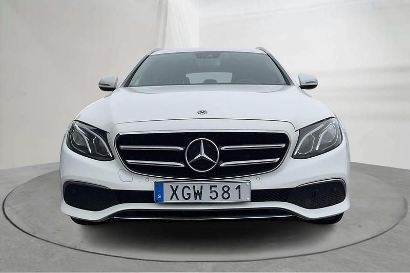 Begagnad Mercedes E200 Avantgarde 150 HK (110 kW) 2019 Vit Kombi