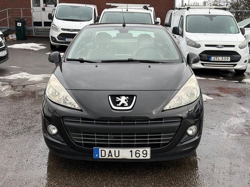 Begagnad Peugeot 207 CC 120 HK (88 kW) 2010 Svart Cab