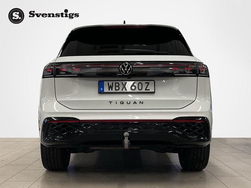 Begagnad VW Tiguan R-line 193 HK (141 kW) 2025 Vit SUV