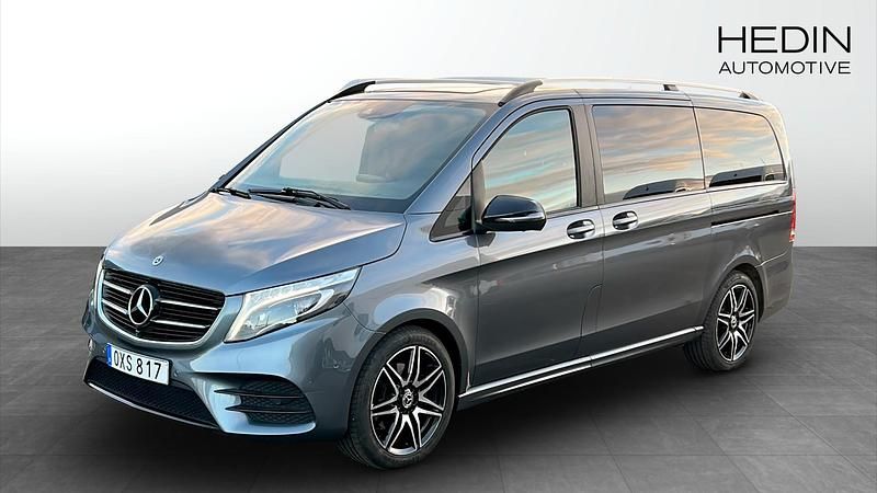Grå Begagnad 2019 Mercedes V250 Minibuss | 499 900 kr - Bild 1/4