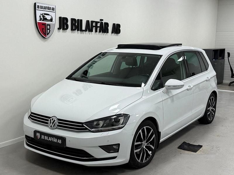 Vit Begagnad 2015 VW Golf VII GT Halvkombi | 119 700 kr (Bra pris) - Bild 1/4