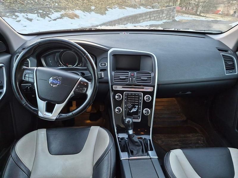 Begagnad Volvo XC60 181 HK (133 kW) 2015 SUV