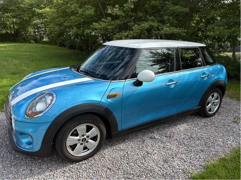 Blå Begagnad 2016 Mini Cooper Pepper Halvkombi | 87 900 kr (Superpris) - Bild 1/3