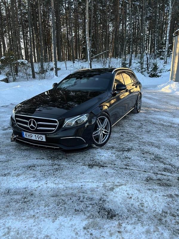 Begagnad 2019 Mercedes E300 Kombi | 179 500 kr - Bild 1/4