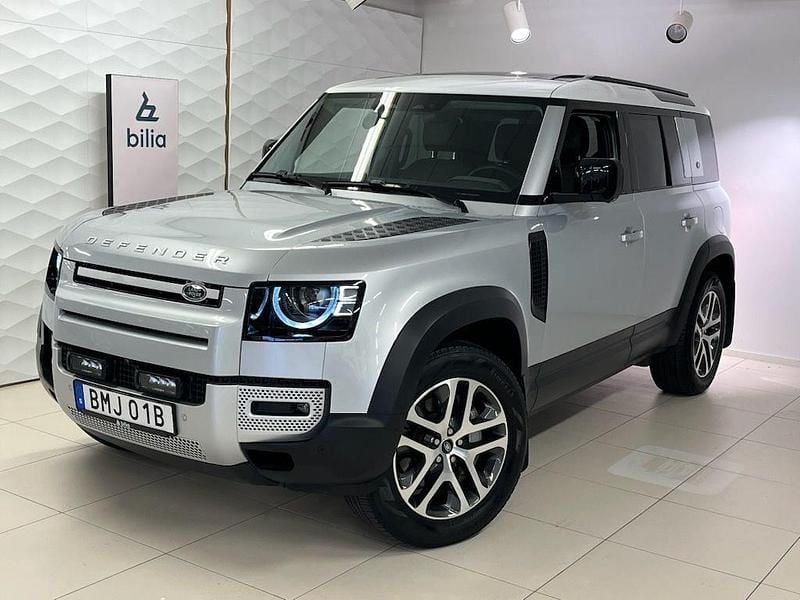 Silver (hakuba silver metallic) Begagnad 2022 Land Rover Defender SE SUV | 849 000 kr - Bild 1/4