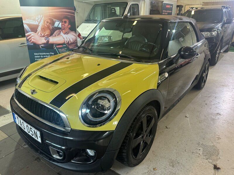 Flerfärgad Begagnad 2013 Mini Cooper S Cabriolet Cab | 99 900 kr (Bra pris) - Bild 1/4