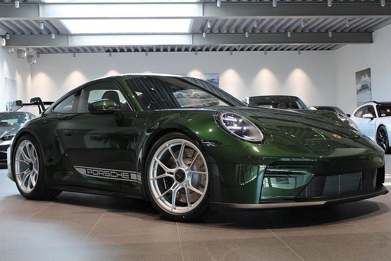 Mörkgrön Ny 2025 Porsche 992 | 2 549 800 kr - Bild 1/4