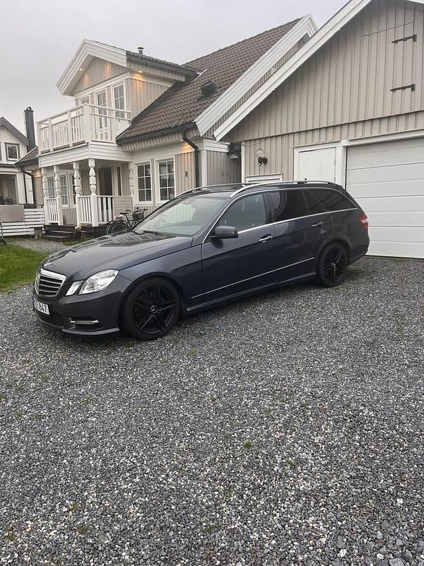 Begagnad 2013 Mercedes E250 Kombi | 130 000 kr (Superpris) - Bild 1/4