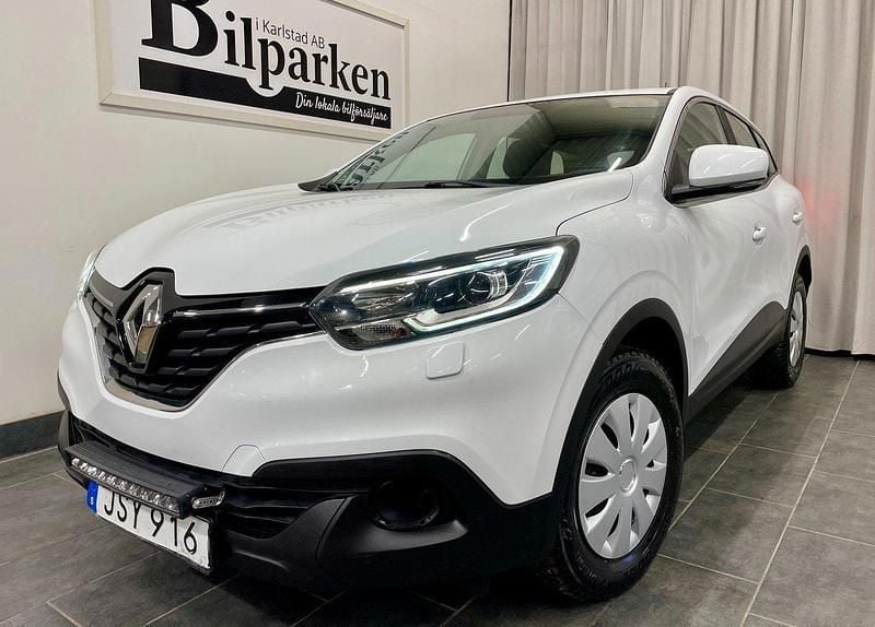 Vit Begagnad 2018 Renault Kadjar SUV | 109 900 kr (Marknadspris) - Bild 1/4