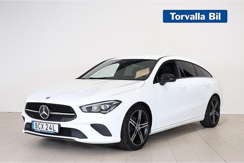 Begagnad Mercedes CLA180 Shooting Brake 136 HK (100 kW) 2021 Vit Kombi
