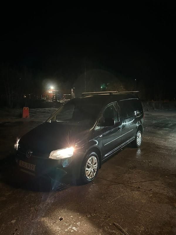 Begagnad 2017 VW Caddy Maxi Minibuss | 109 000 kr (Superpris) - Bild 1/4