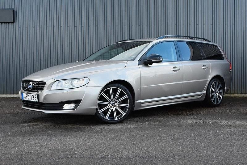 Ljusbrun (brun) Begagnad 2014 Volvo V70 Dynamic Kombi | 149 900 kr (Lite dyr) - Bild 1/4