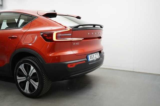Begagnad Volvo C40 Single Motor 169 kW (231 HK) 2023 Röd SUV