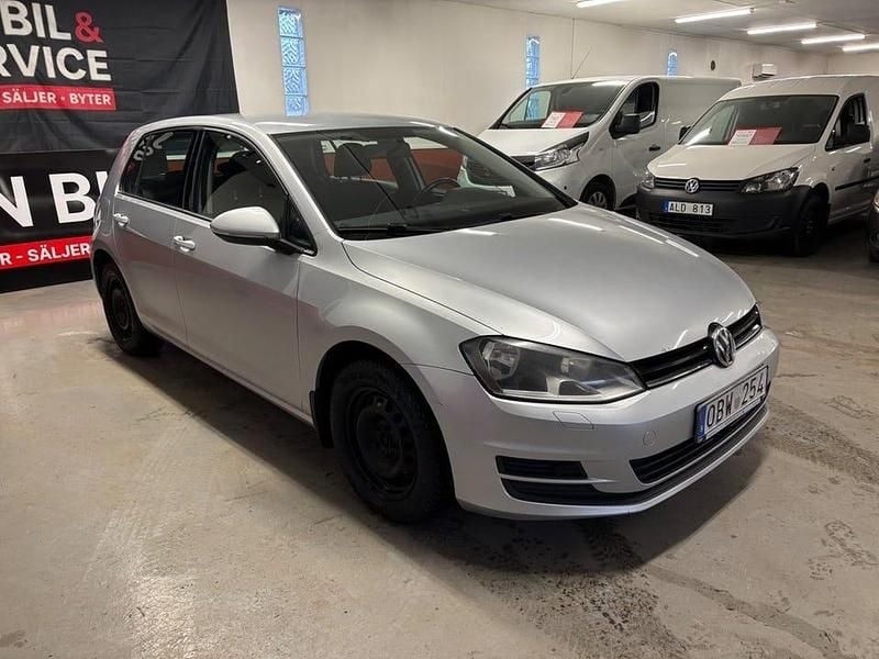 Begagnad VW Golf VII 105 HK (77 kW) 2014 Silver