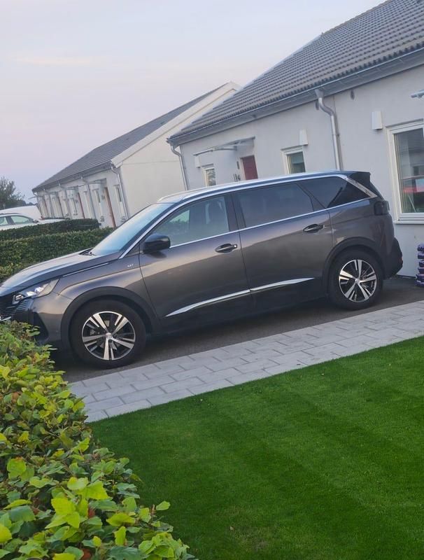 Begagnad Peugeot 5008 131 HK (96 kW) 2023 SUV
