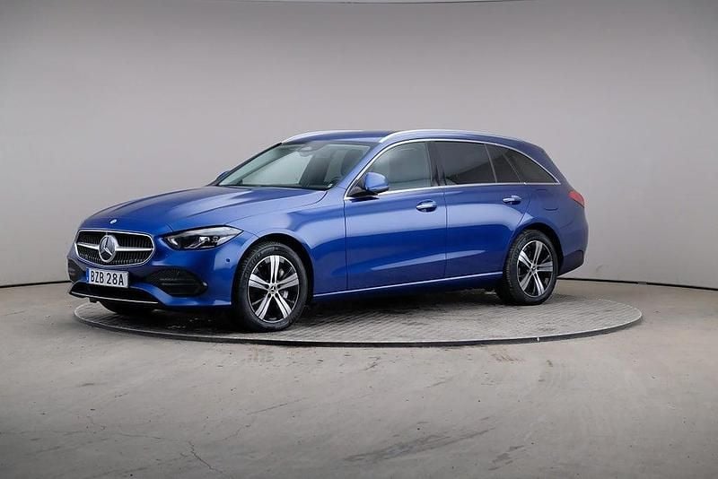 Begagnad Mercedes C300e 204 HK (150 kW) 2023 Blå Kombi