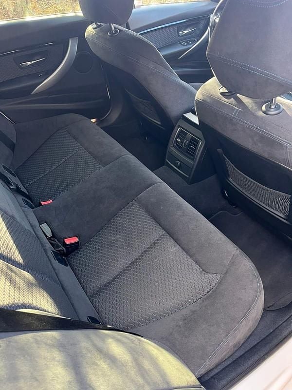 Begagnad BMW 318 M Sport 150 HK (110 kW) 2017