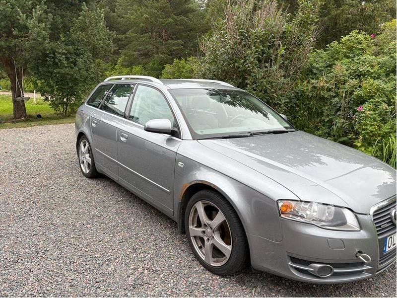 Grå Begagnad 2007 Audi A4 Comfort Kombi | 16 000 kr (Bra pris) - Bild 1/4