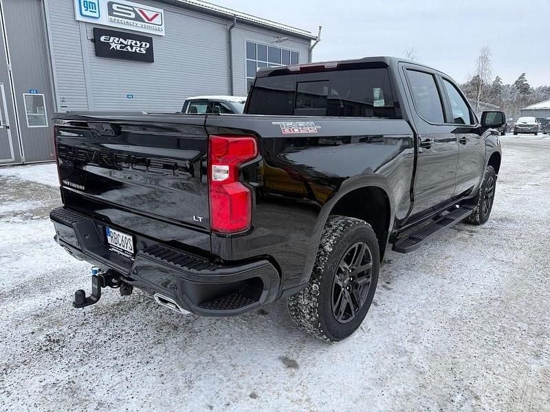 Ny Chevrolet Silverado 426 HK (313 kW) 2025 Svart