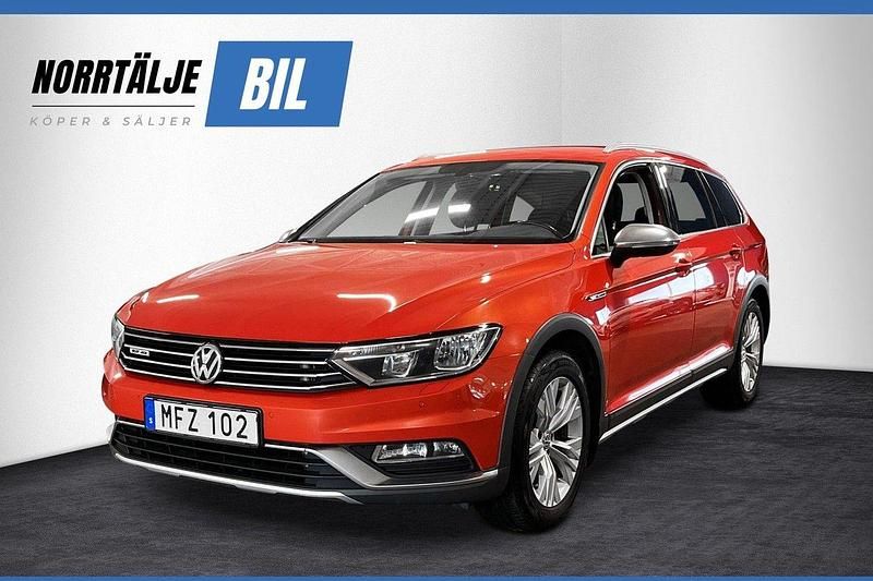 Orange Begagnad 2016 VW Passat Alltrack Kombi | 149 900 kr (Bra pris) - Bild 1/4