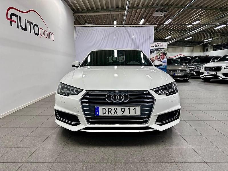 Begagnad Audi A4 S-Line 190 HK (139 kW) 2018 Vit Sedan