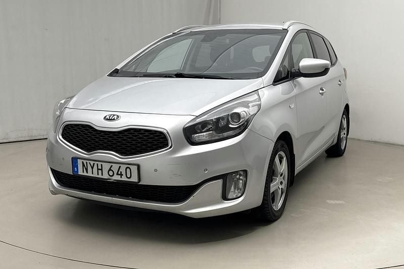 Grå Begagnad 2016 Kia Carens Minibuss | 80 000 kr (Marknadspris) - Bild 1/4