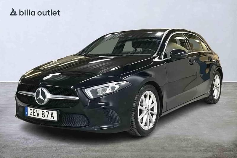 Svart Begagnad 2019 Mercedes A200 Progressive Halvkombi | 219 900 kr (Marknadspris) - Bild 1/1