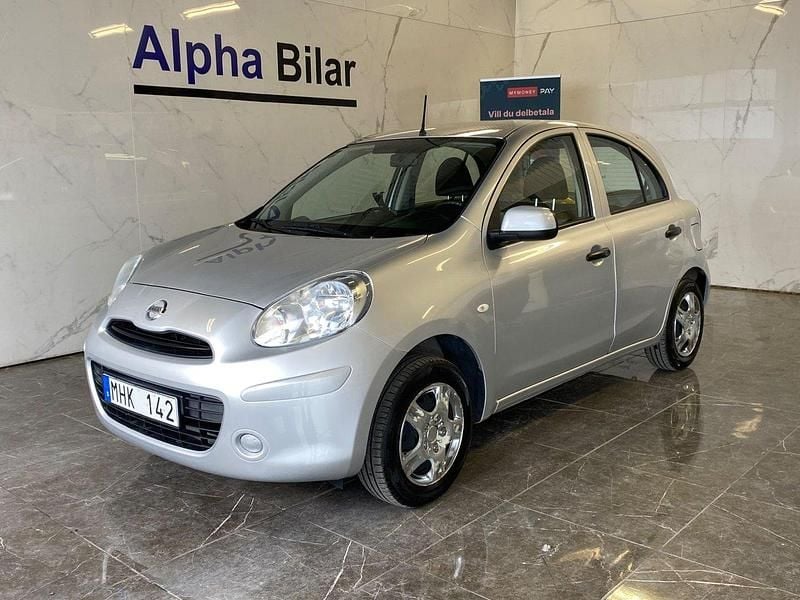 Silver Begagnad 2012 Nissan Micra Halvkombi | 39 900 kr (Bra pris) - Bild 1/4