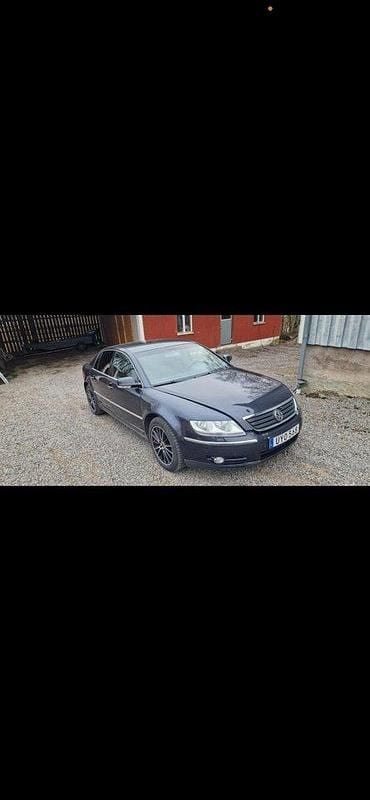 Grön Begagnad 2003 VW Phaeton Sedan | 50 000 kr - Bild 1/4