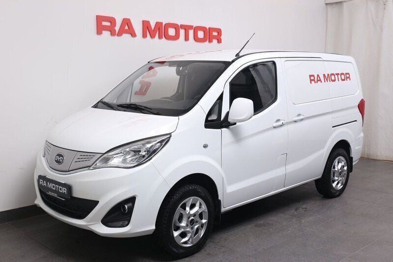 Vit Begagnad 2022 BYD ETP3 Van | 279 900 kr - Bild 1/4