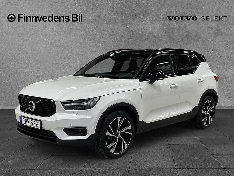 Vit Begagnad 2017 Volvo XC40 R-Design SUV | 339 000 kr (Lite dyr) - Bild 1/4