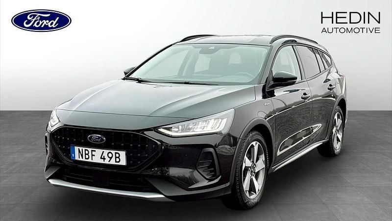 Begagnad Ford Focus Active 124 HK (91 kW) 2023 Svart Kombi