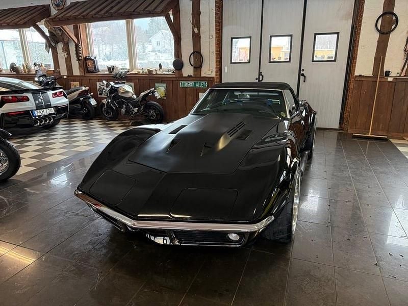Begagnad Chevrolet Corvette Stingray 355 HK (261 kW) 1968 Svart