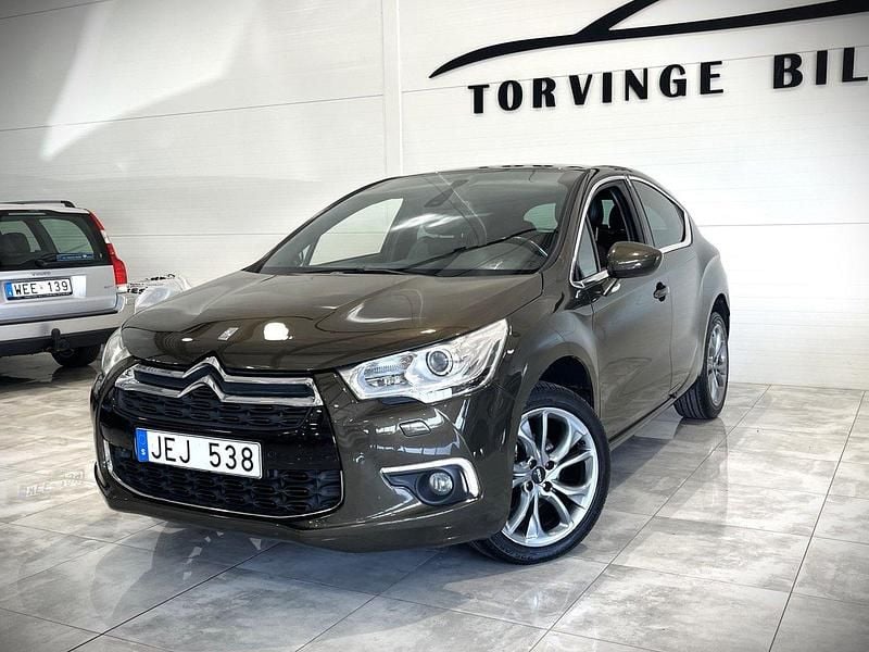Brun Begagnad 2011 Citroën DS4 Halvkombi | 79 900 kr - Bild 1/4