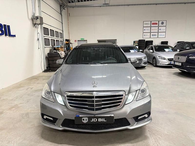 Begagnad Mercedes E350 AMG 292 HK (214 kW) 2009 Grå Sedan
