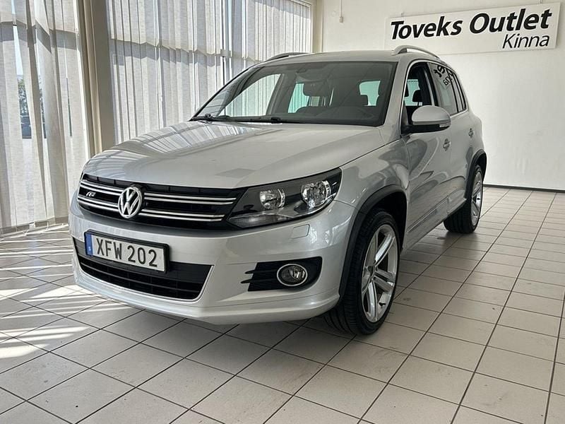 Silver Begagnad 2014 VW Tiguan R-line SUV | 159 900 kr (Marknadspris) - Bild 1/4